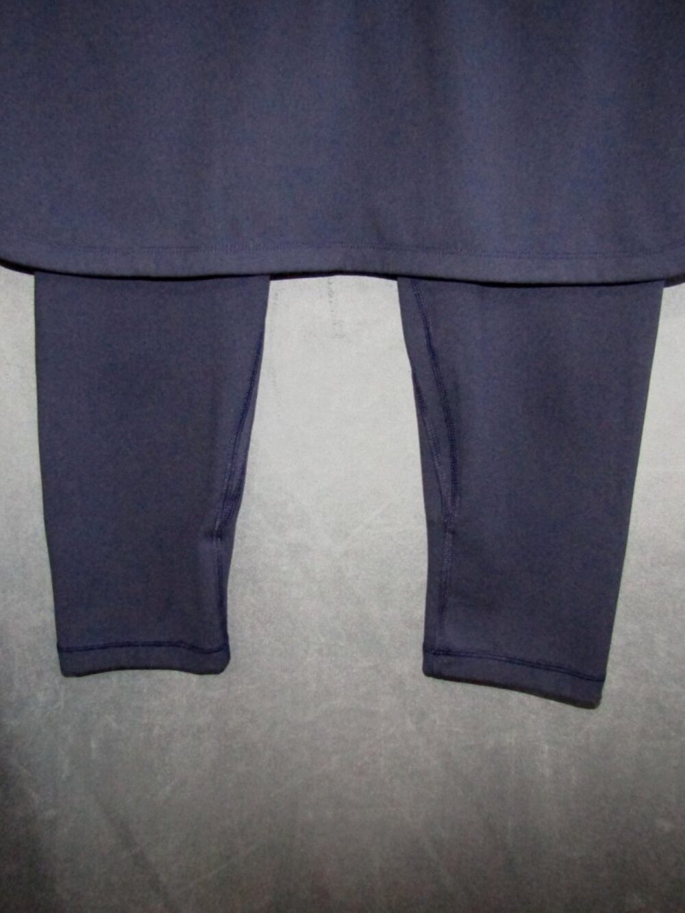 Peter Millar Navy Blue Capri Legging Skort Women's Size M Golf Tennis Pickleball - Picture 4 of 10